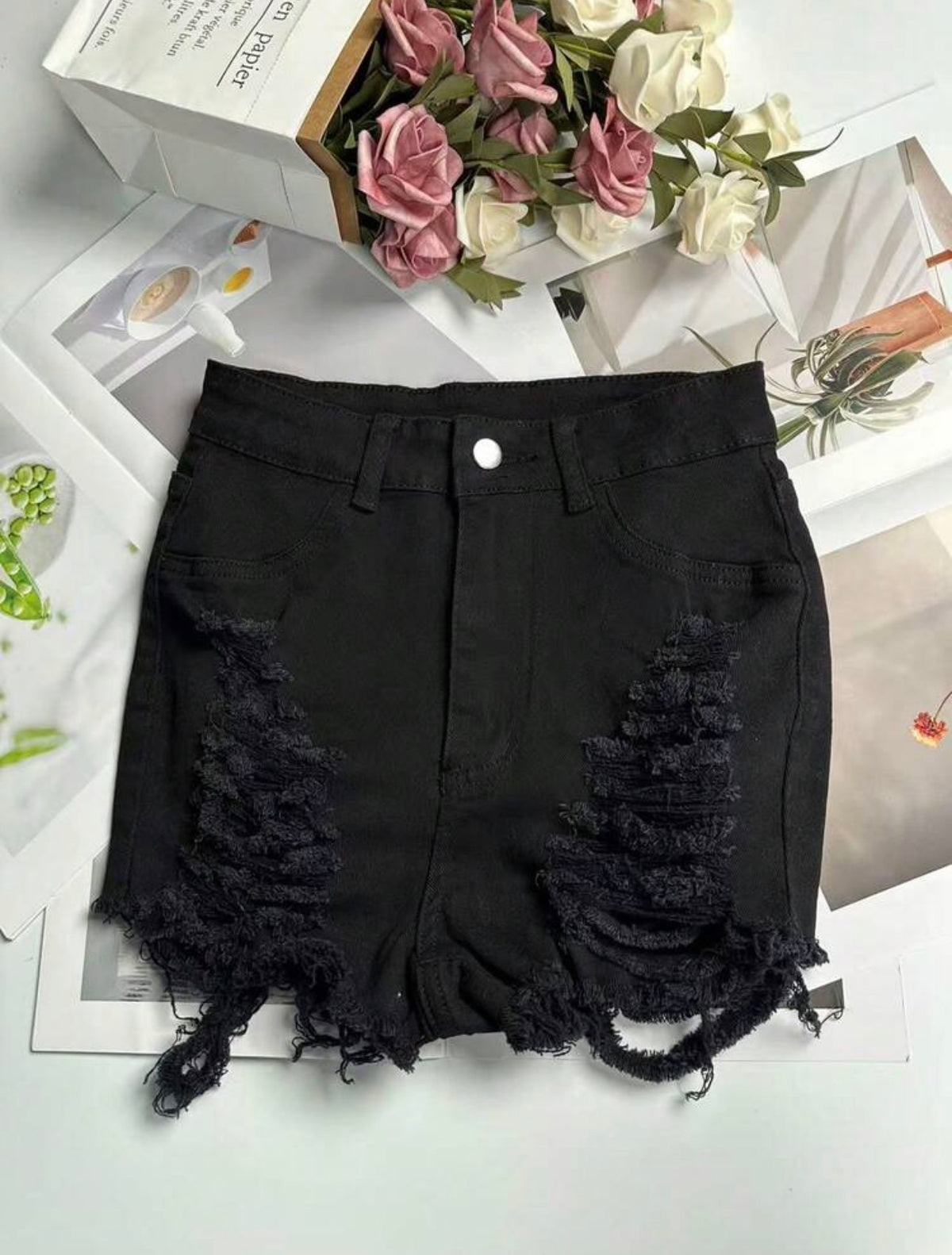 Distressed Raw-Hem Mid-Rise Denim Shorts - Small