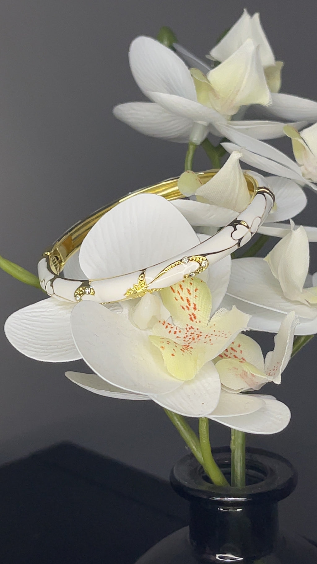 Ivory Blossom Crystal Hinged Bangle