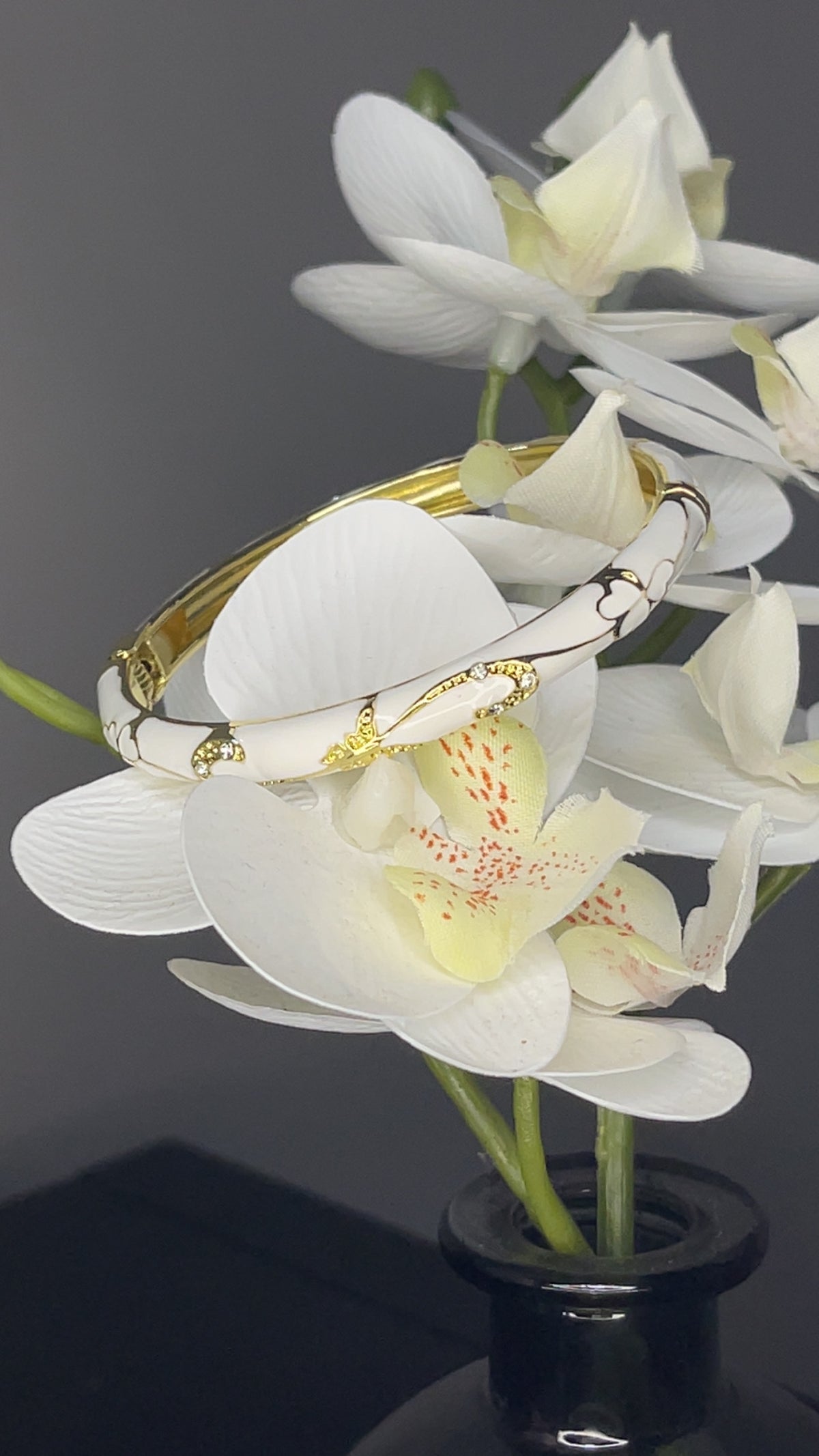 Ivory Blossom Crystal Hinged Bangle
