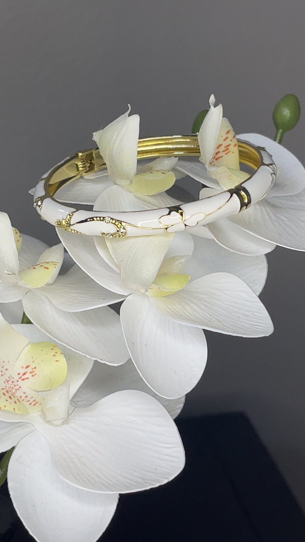 Ivory Blossom Crystal Hinged Bangle