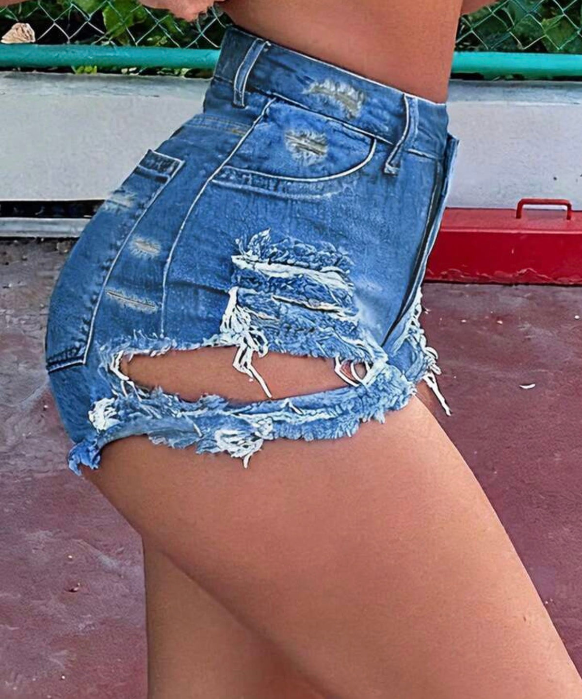 Distressed Raw-Hem Mid-Rise Denim Shorts - Medium
