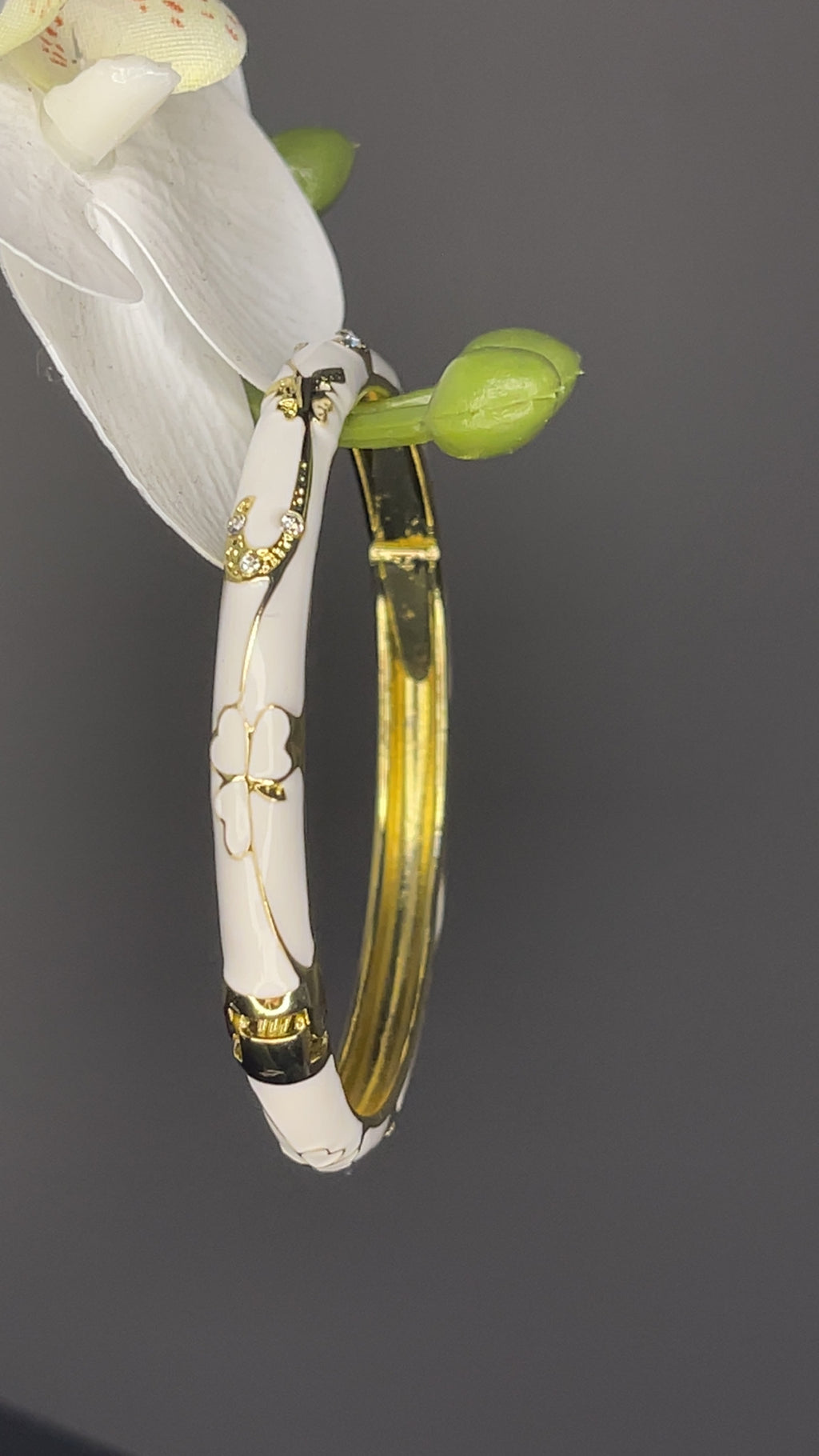 Ivory Blossom Crystal Hinged Bangle