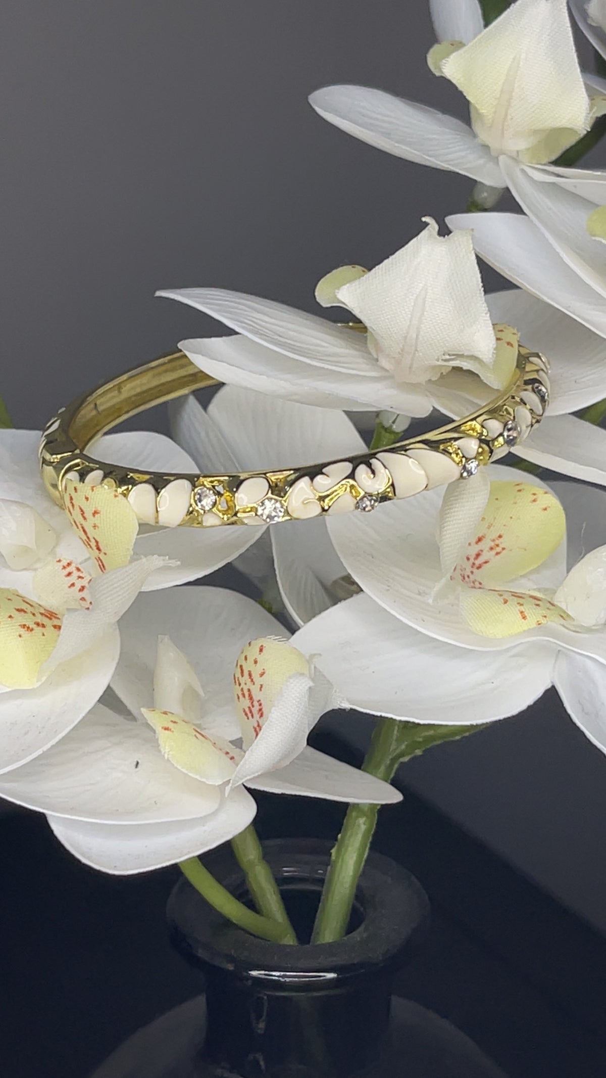 Champagne Swirl Crystal Bangle